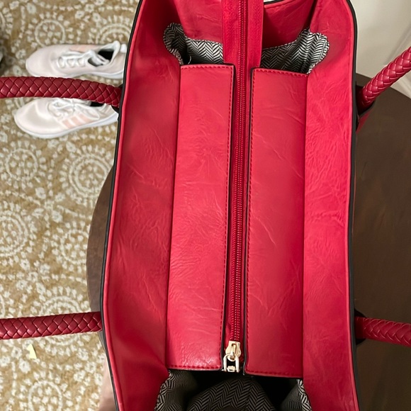 Red Computer/Travel Bag - Picture 4 of 7